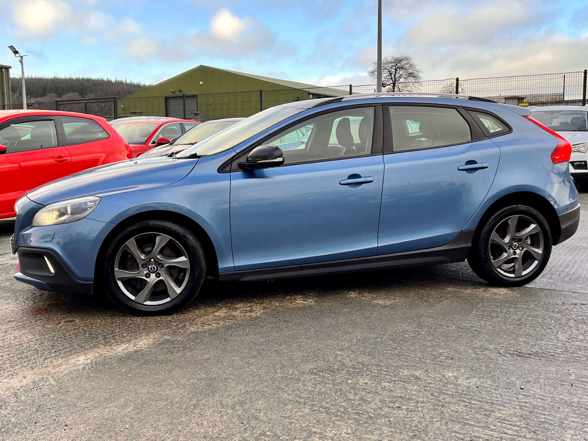 Used Volvo V40