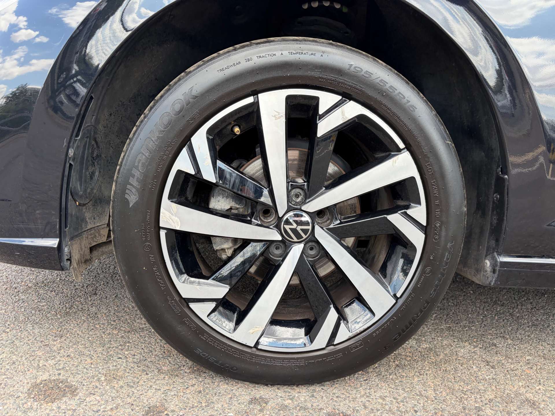 2024 Volkswagen Polo — image 14