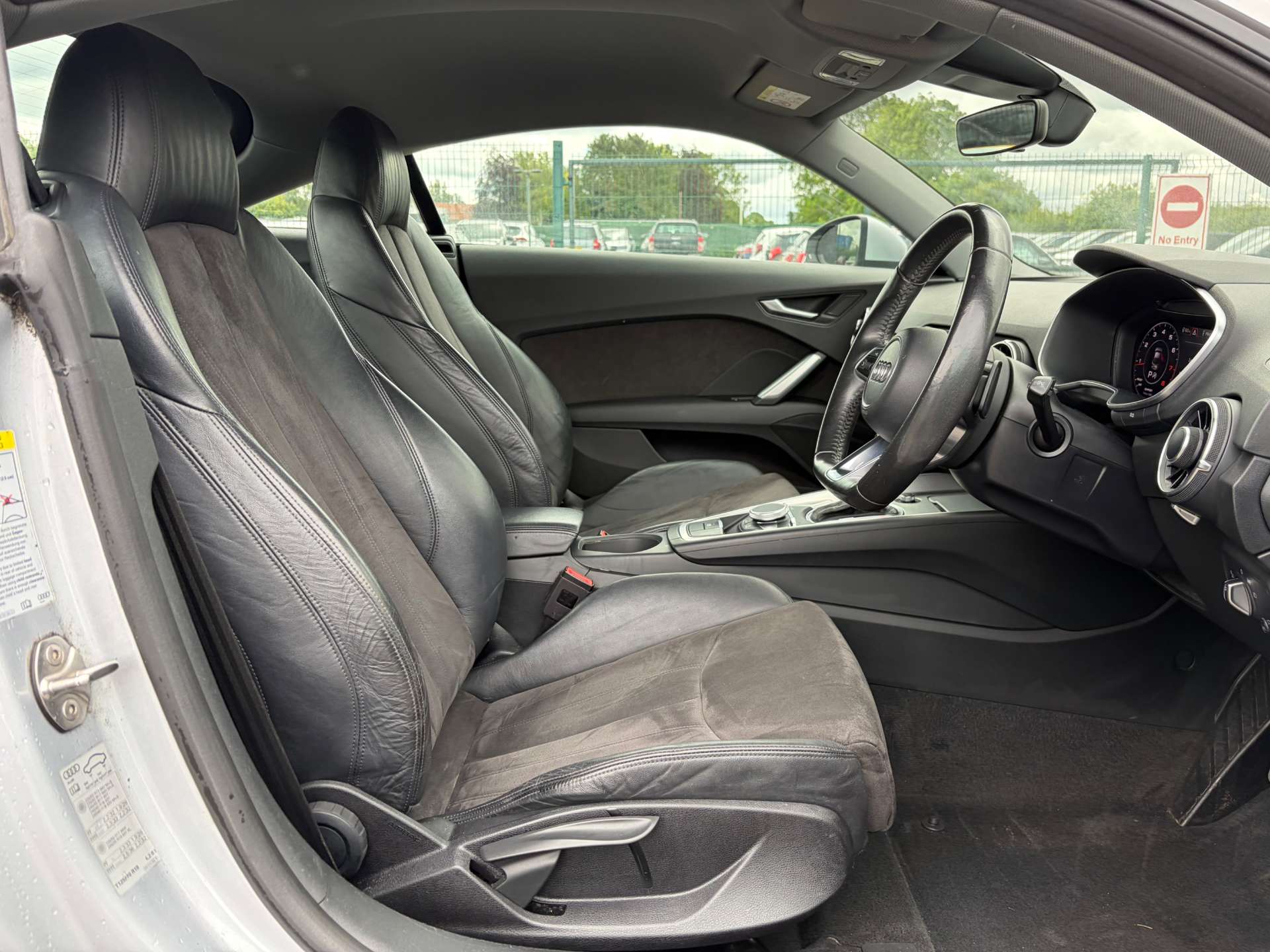 2017 Audi TT — image 24