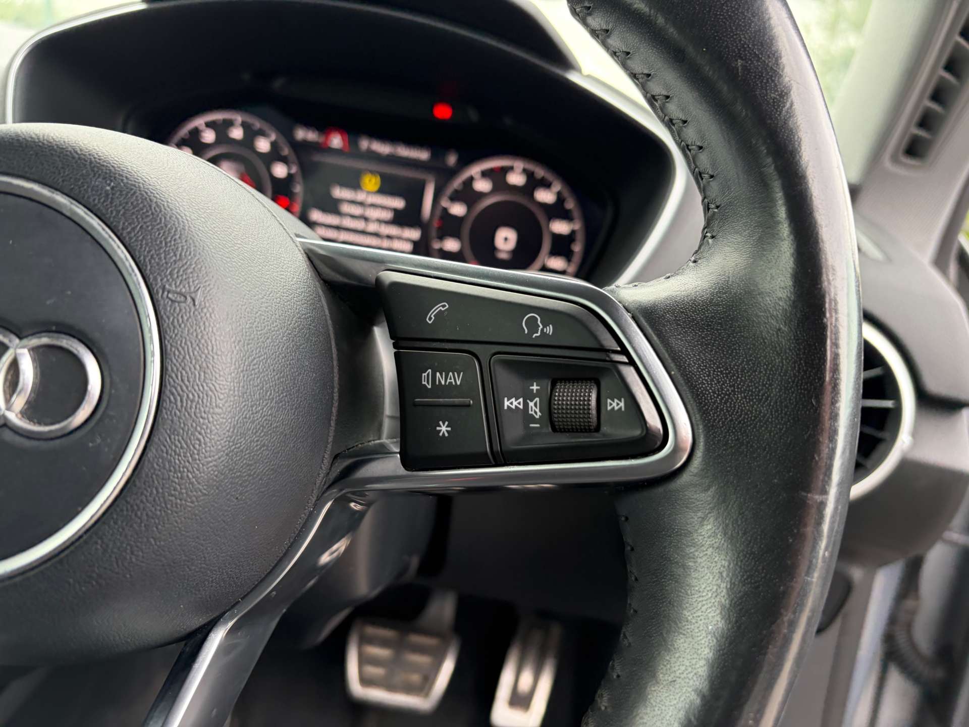2017 Audi TT — image 28