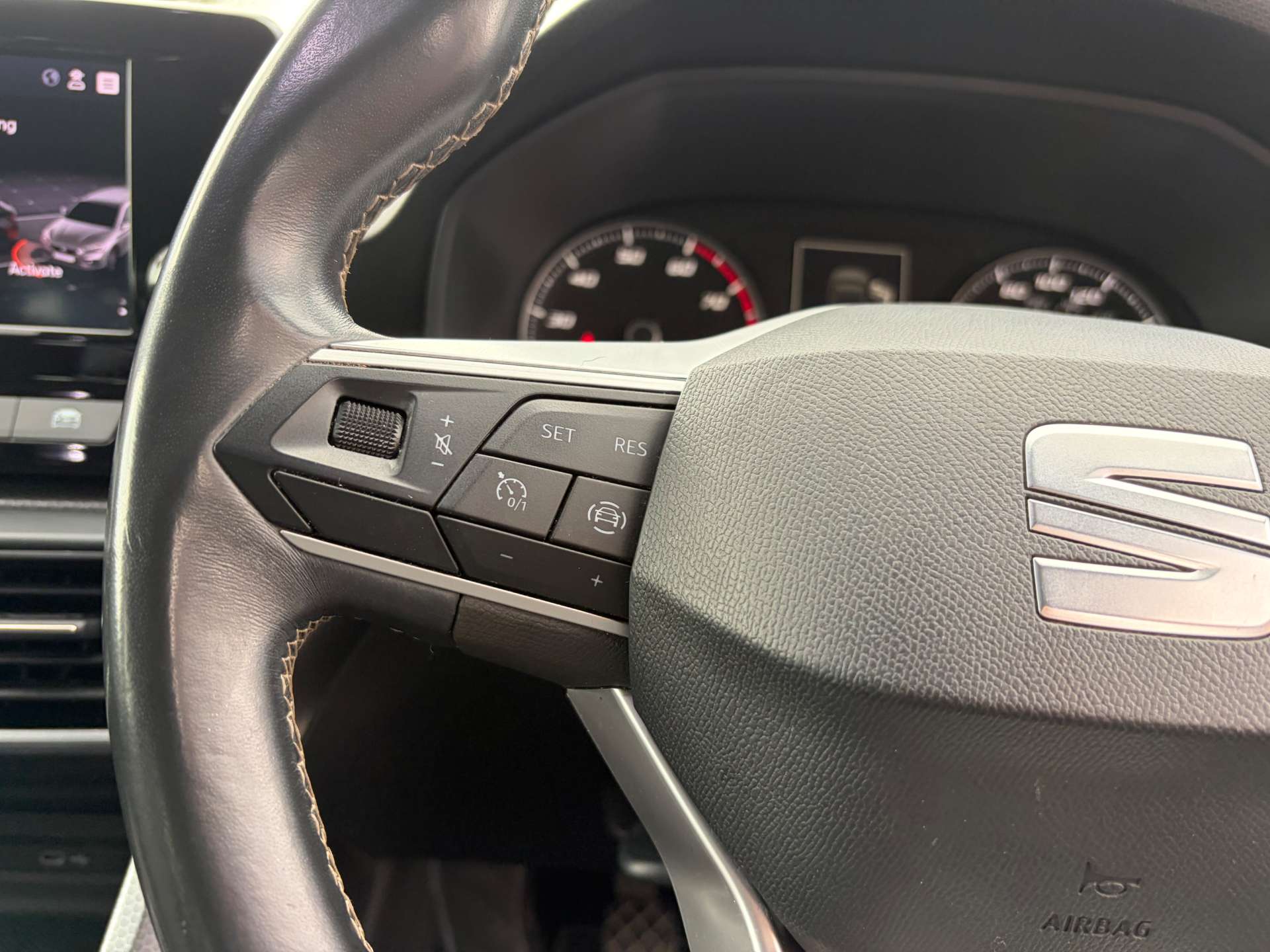 2022 SEAT Leon — image 36