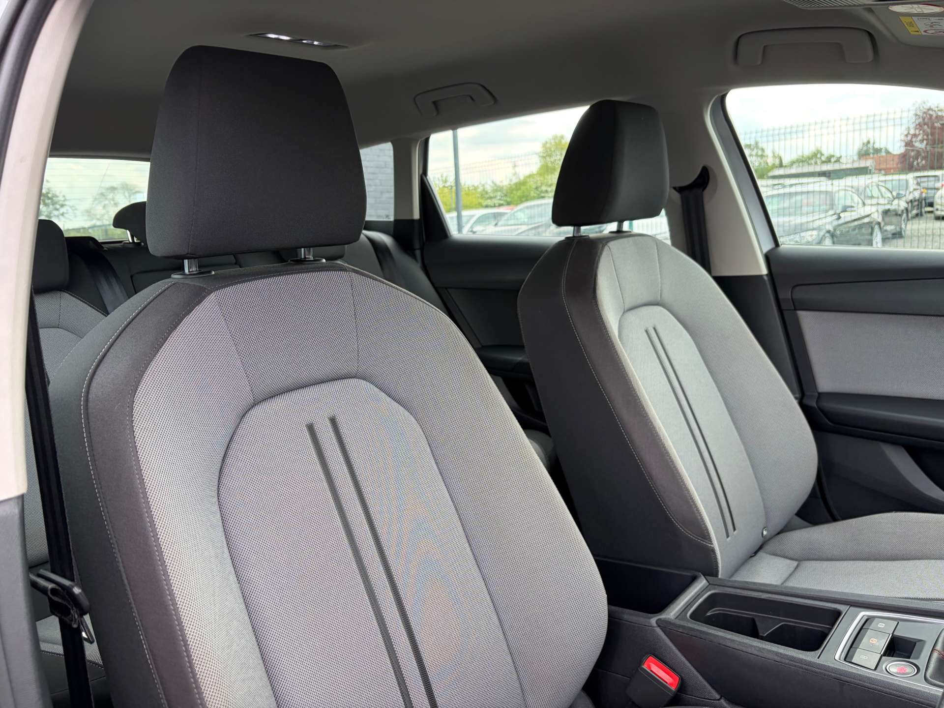 2022 SEAT Leon — image 34