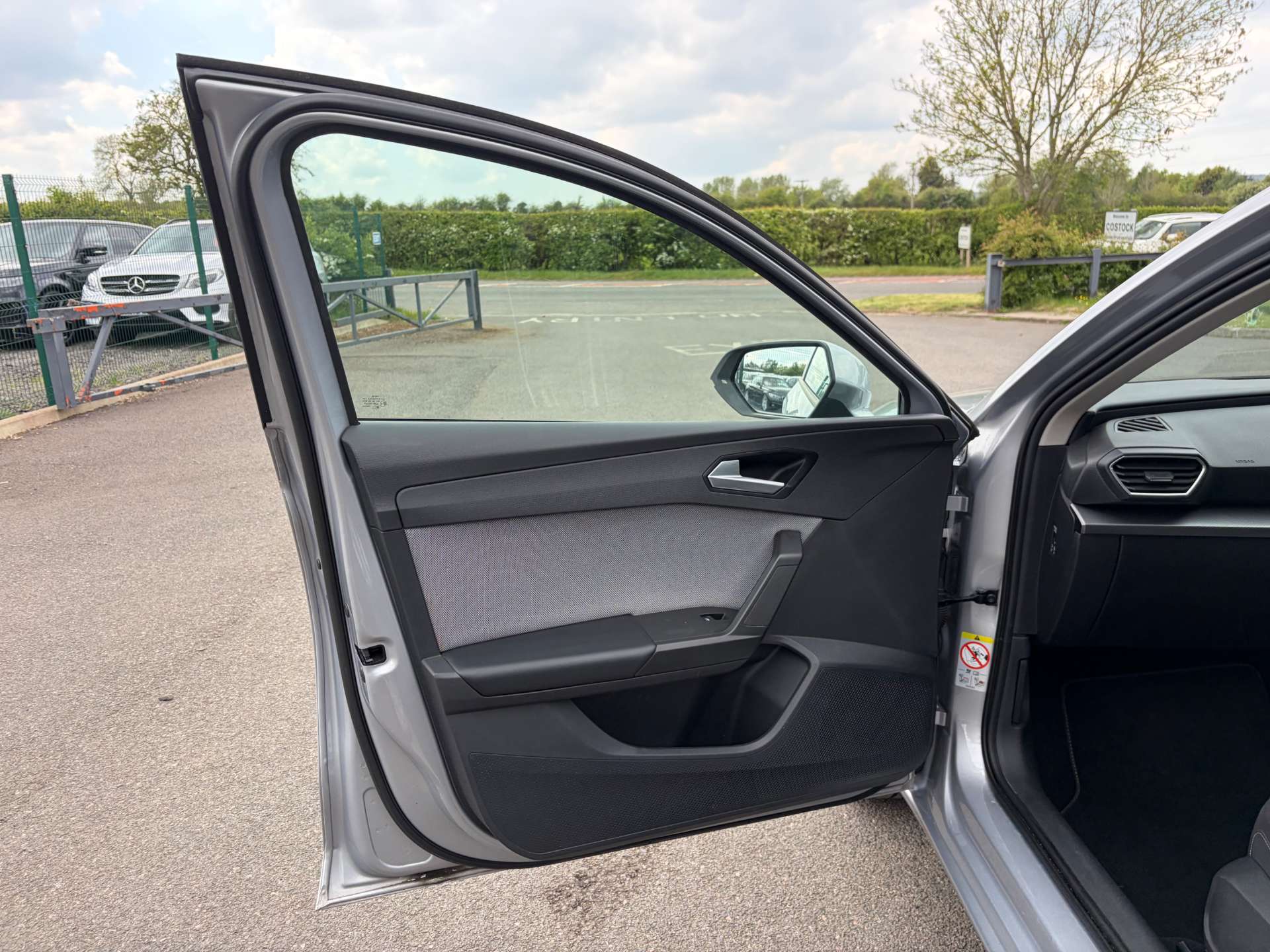 2022 SEAT Leon — image 15