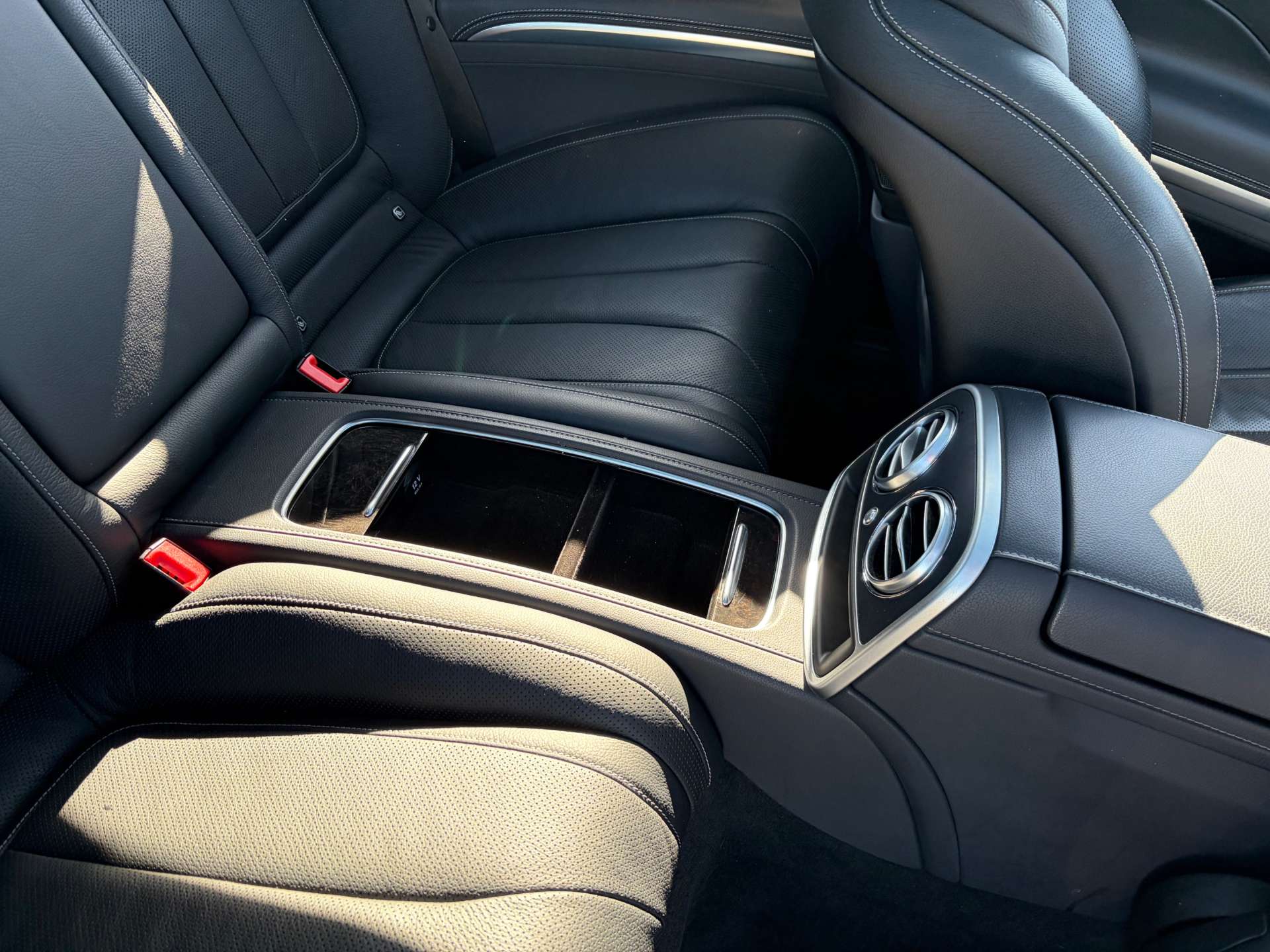 2017 Mercedes S500 — image 27