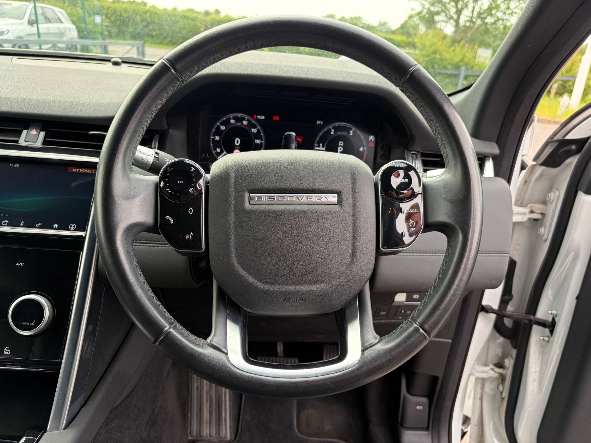 2019 Land Rover Discovery — image 38