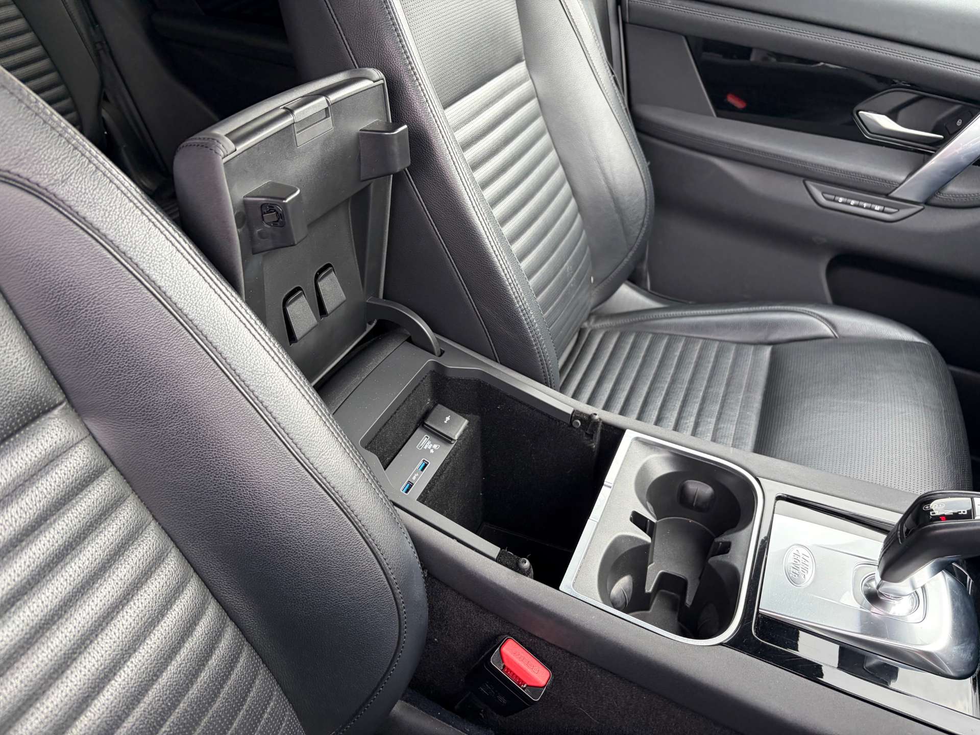 2019 Land Rover Discovery — image 43