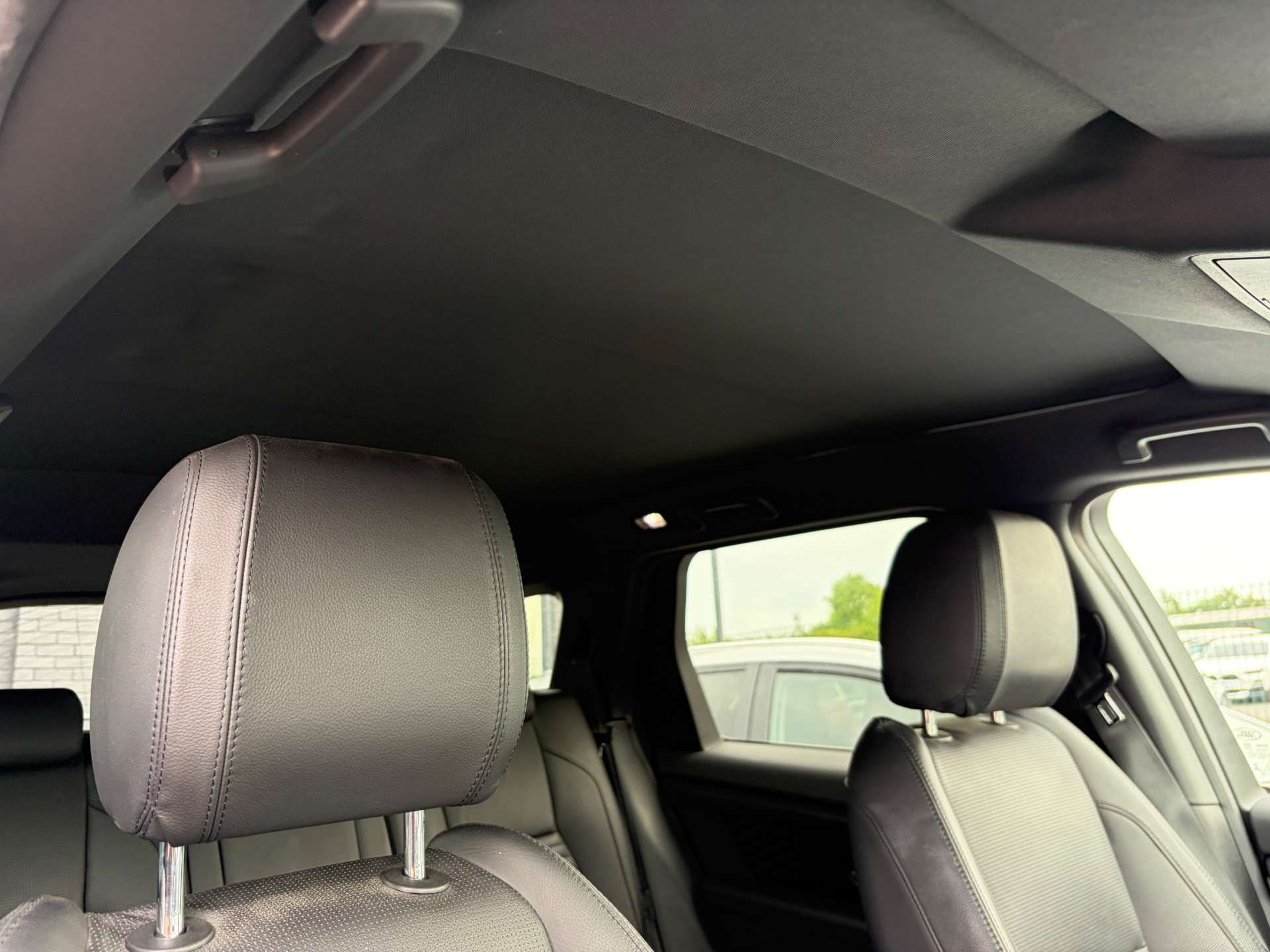 2019 Land Rover Discovery — image 37