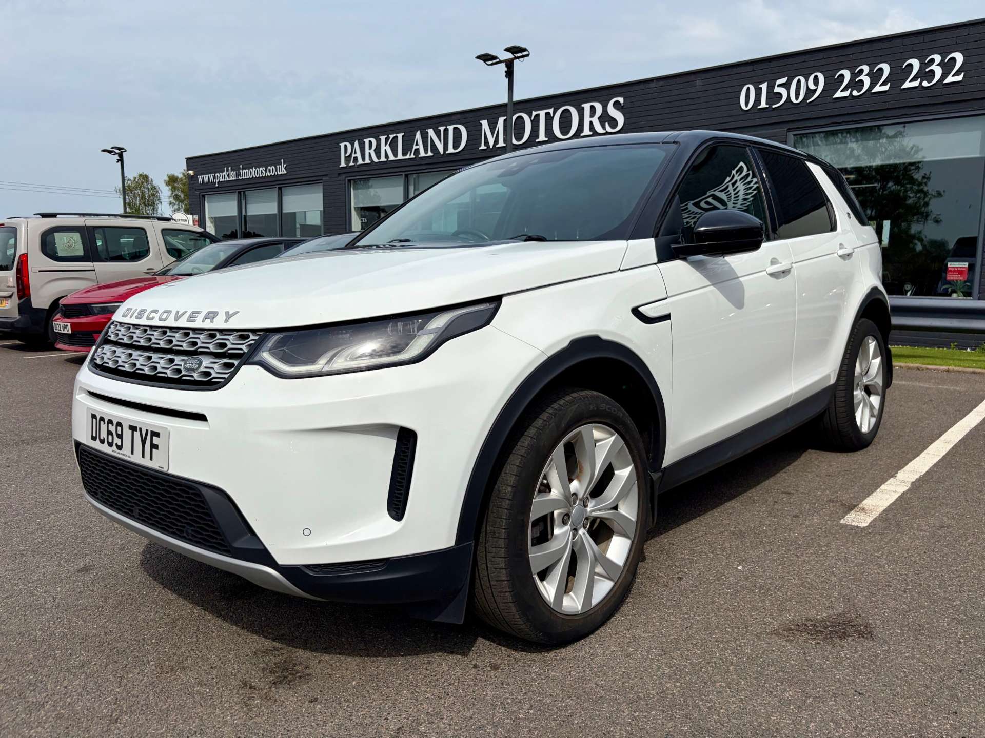 2019 Land Rover Discovery — image 5