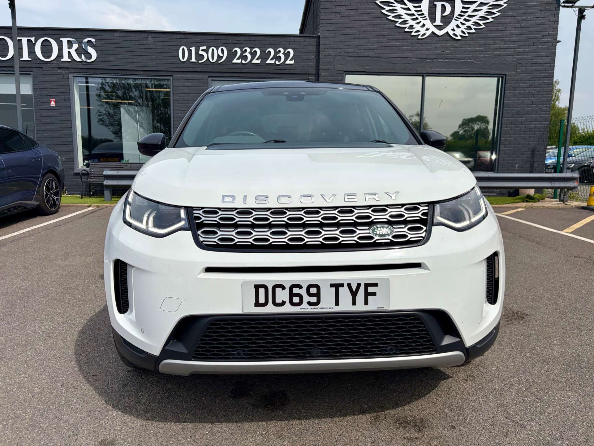 2019 Land Rover Discovery — image 4