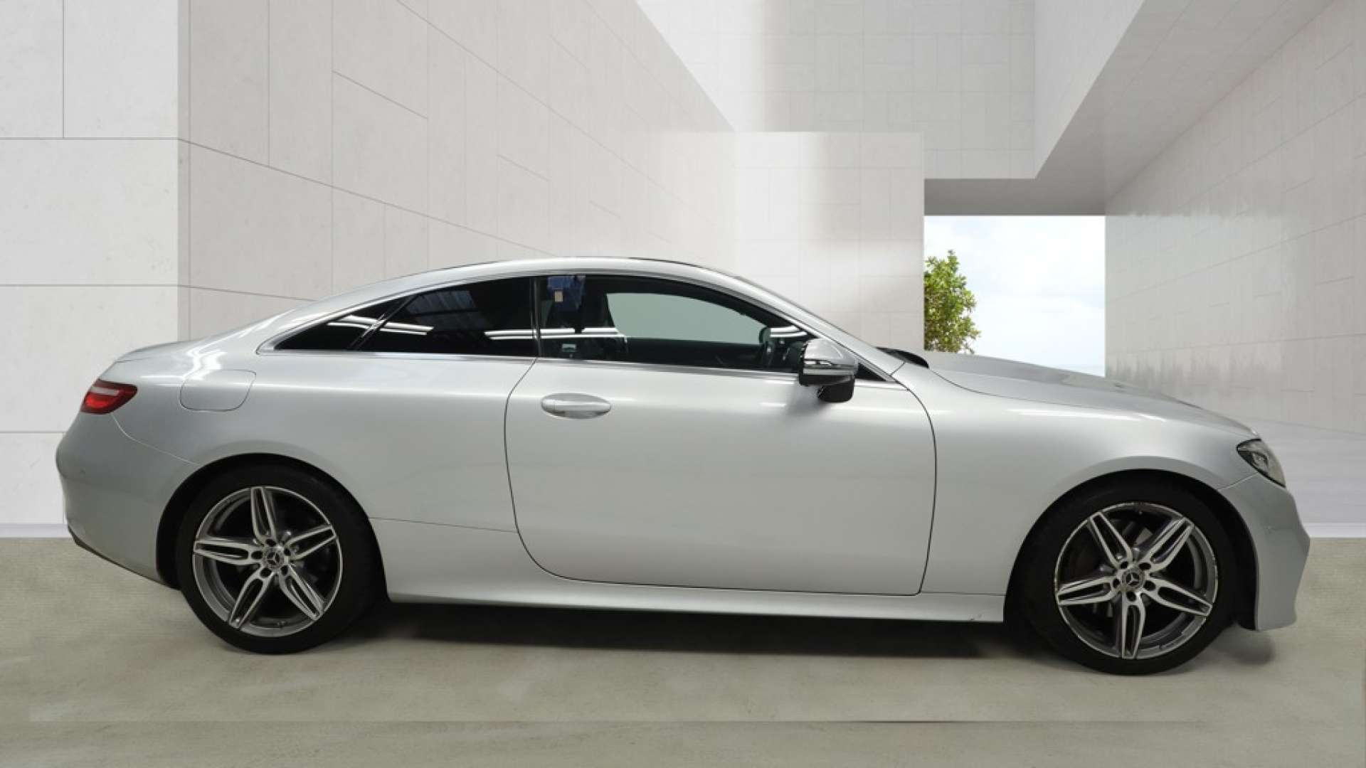 2018 Mercedes E220d — image 6