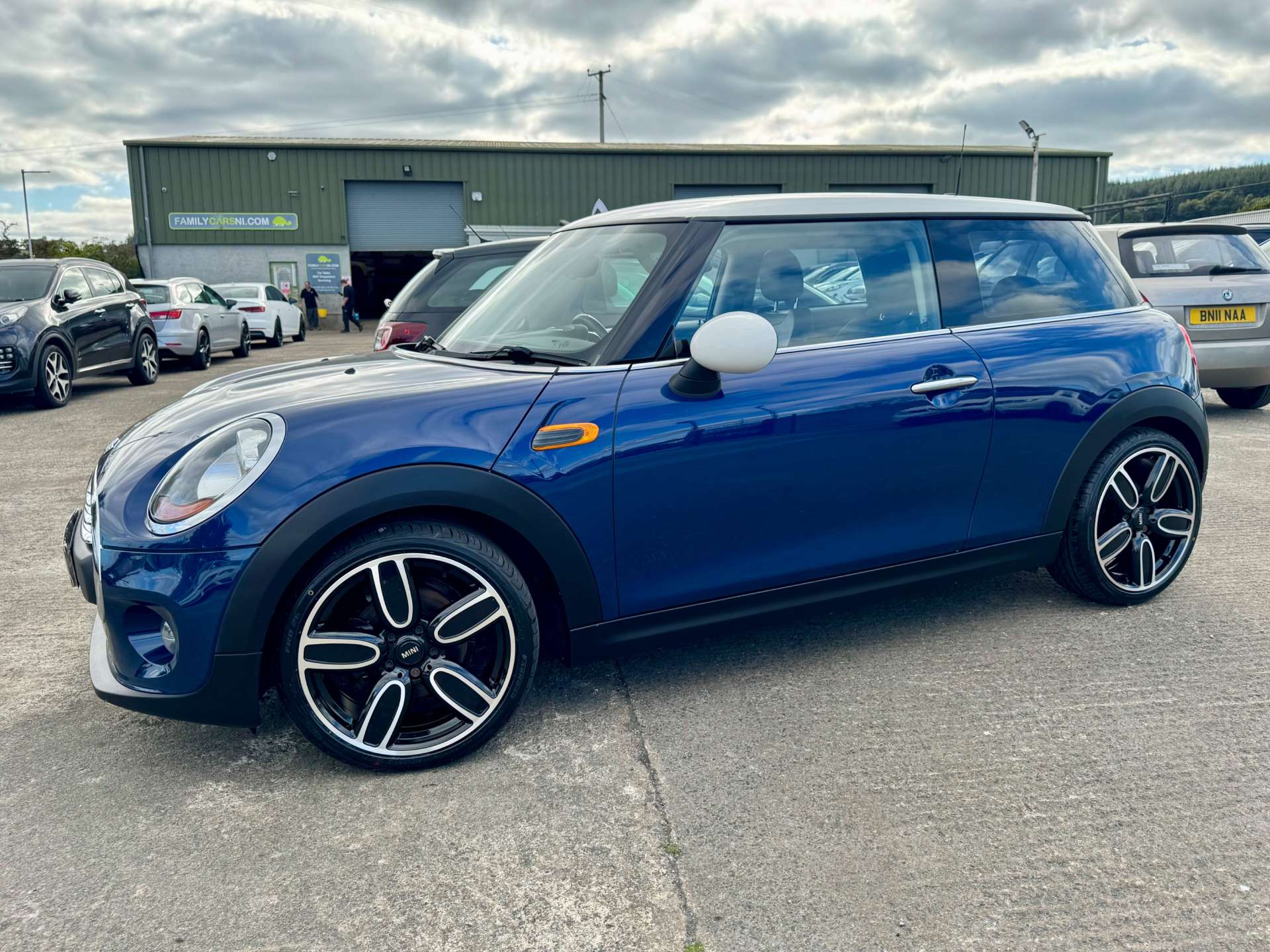Used MINI Hatch