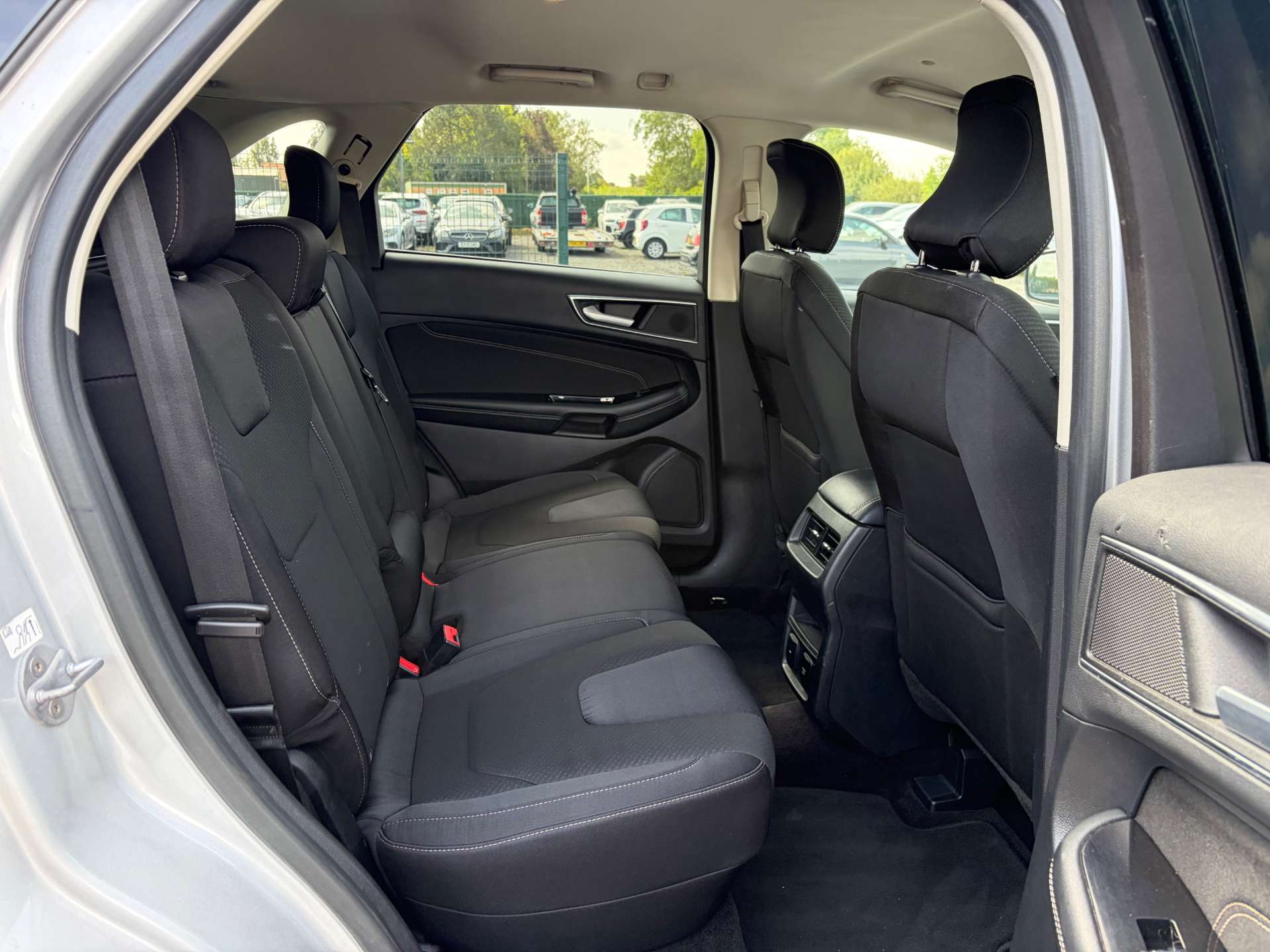 2017 Ford Edge — image 27