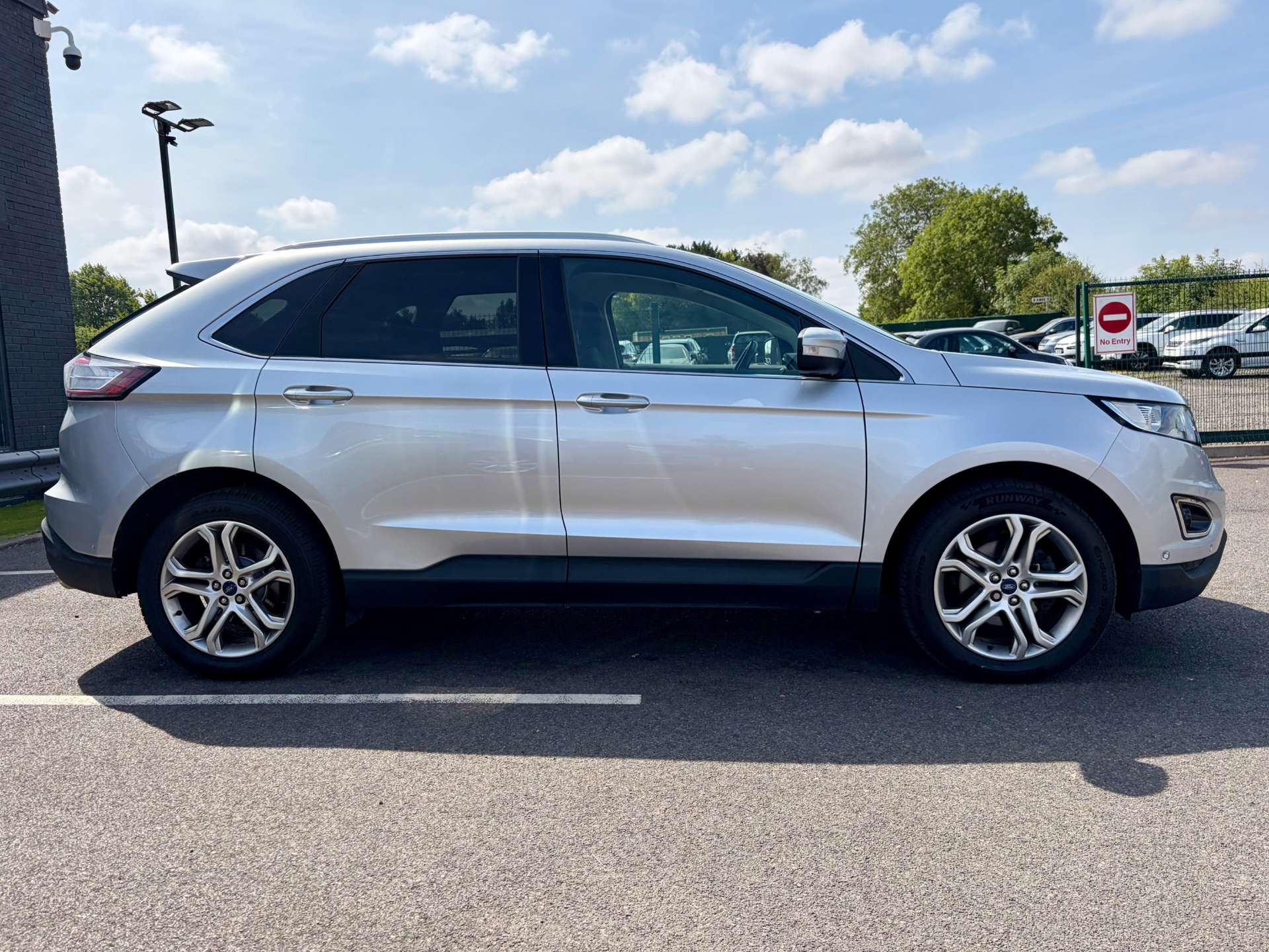 2017 Ford Edge — image 10