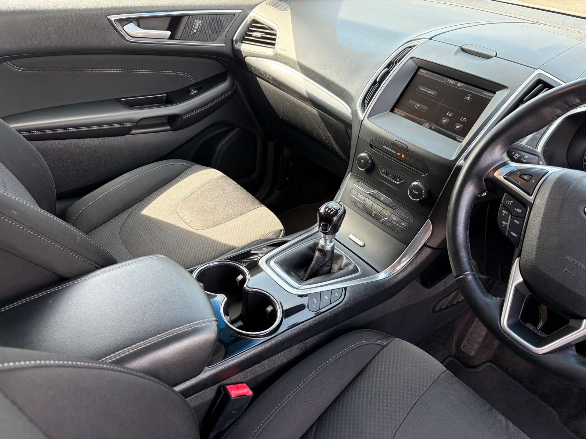 2017 Ford Edge — image 37