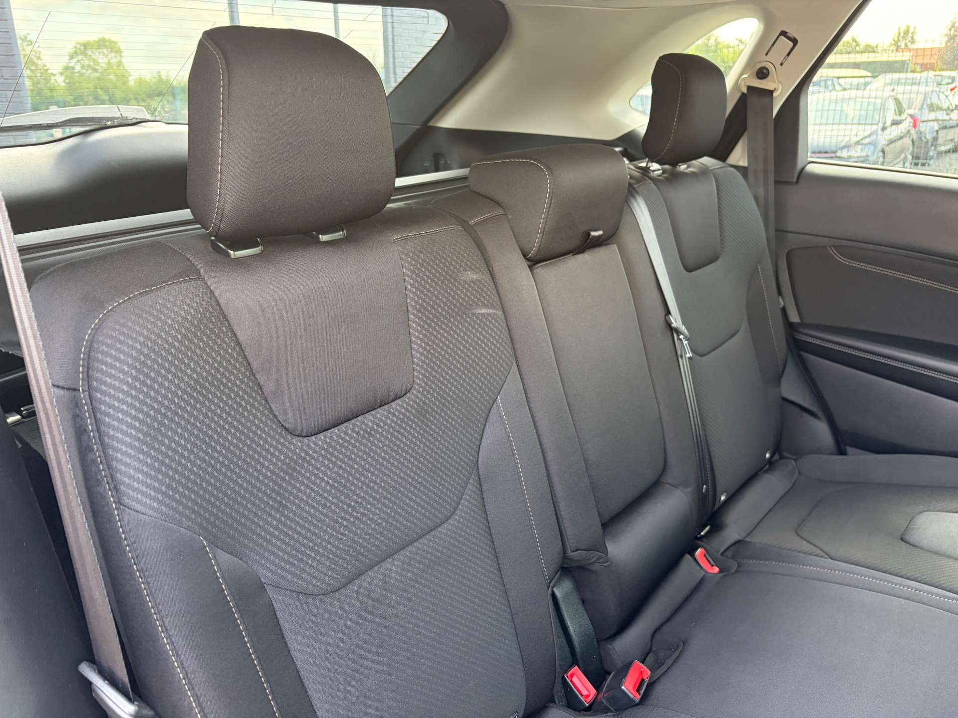 2017 Ford Edge — image 29