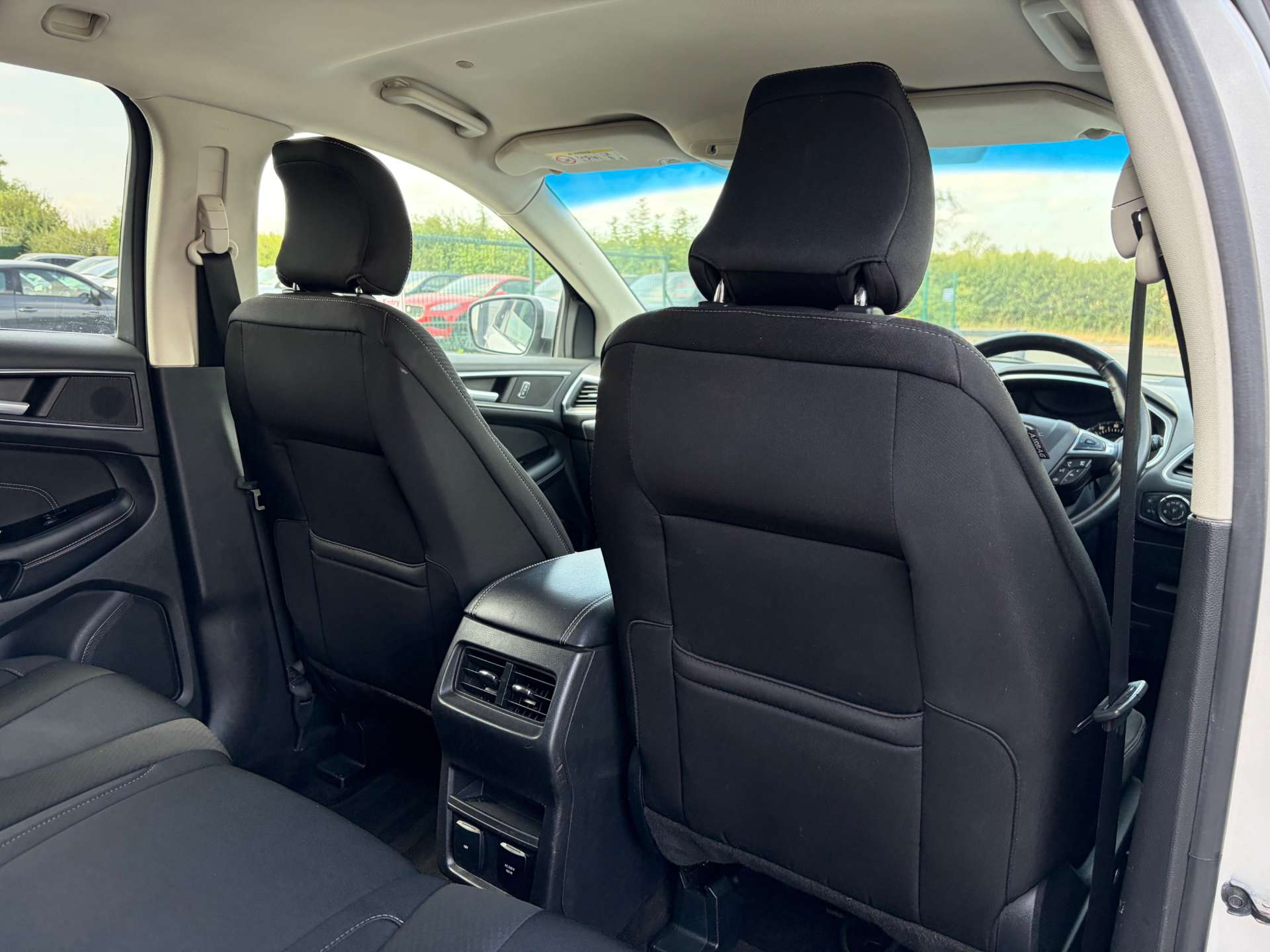2017 Ford Edge — image 28