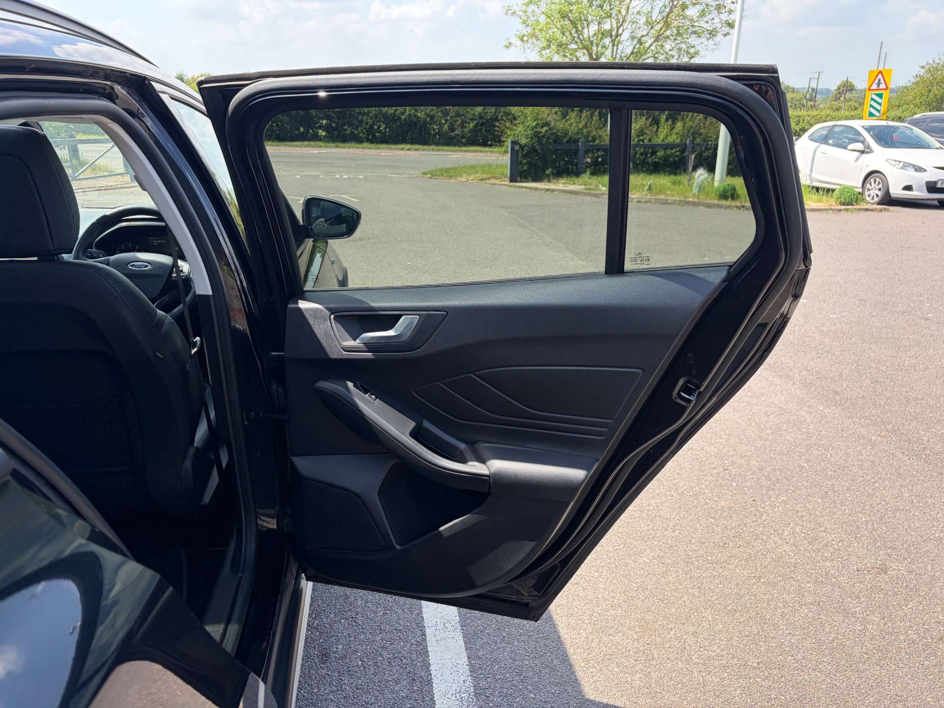 2020 Ford Focus — image 25
