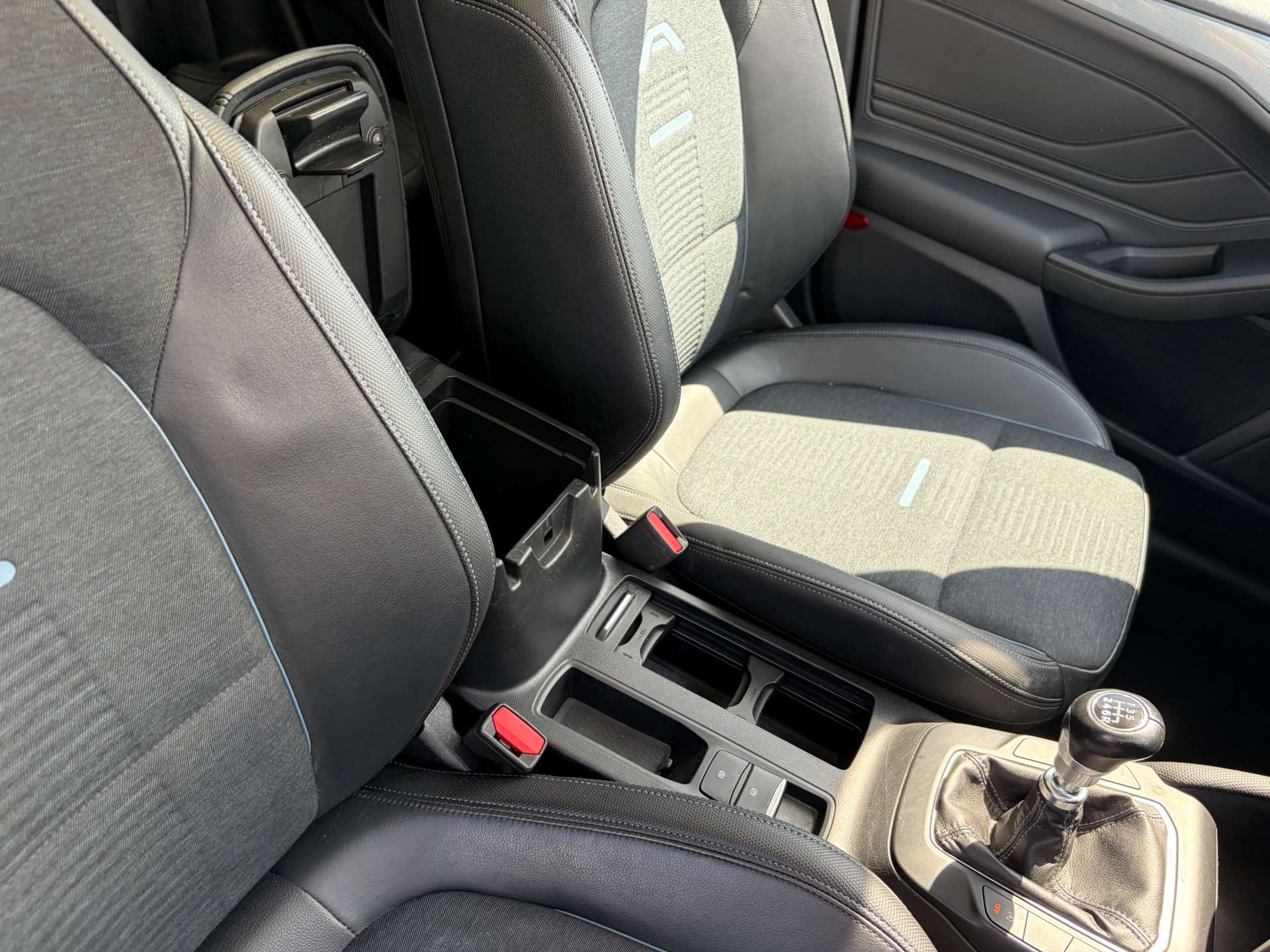 2020 Ford Focus — image 43