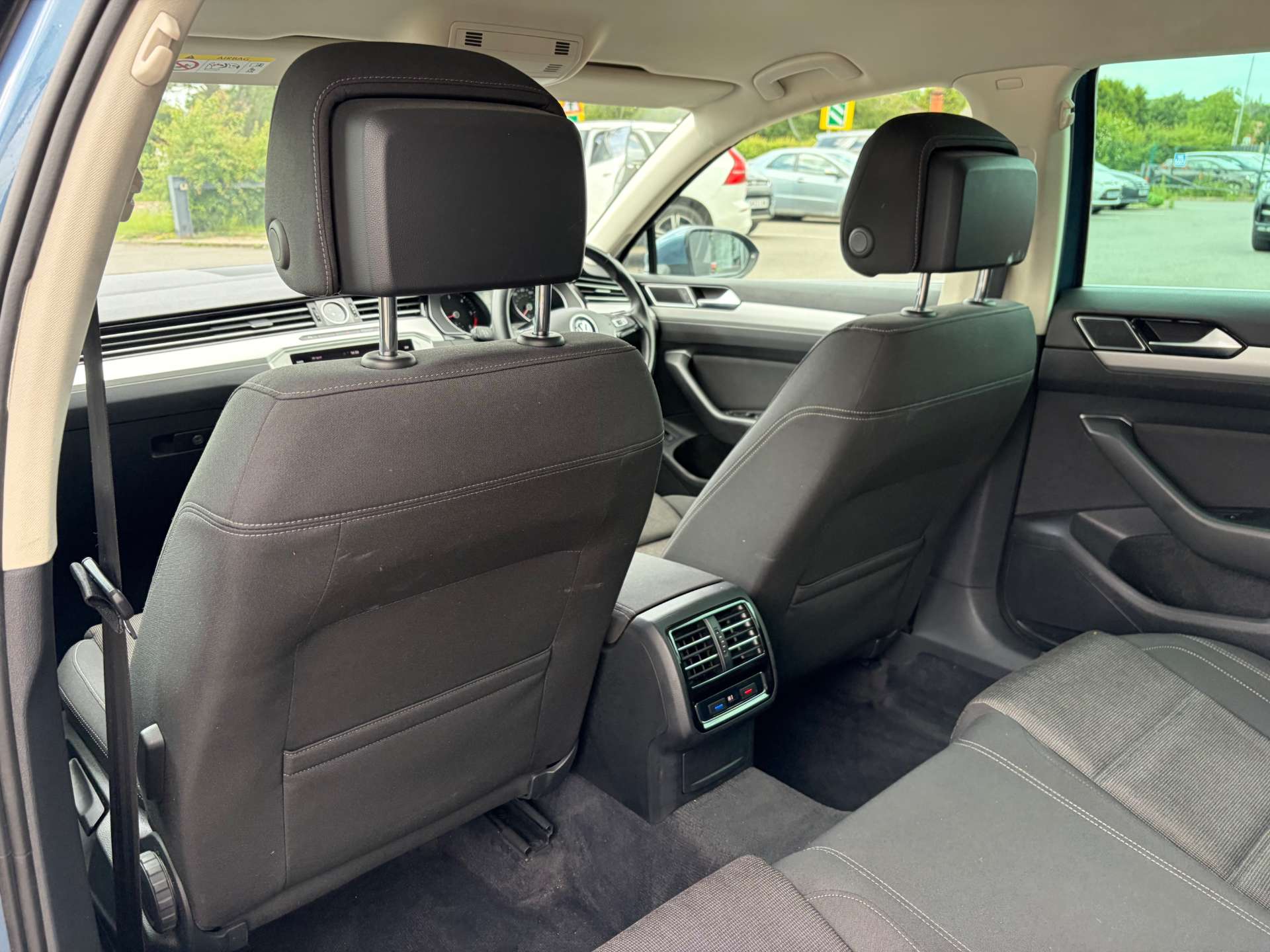 2018 Volkswagen Passat — image 21