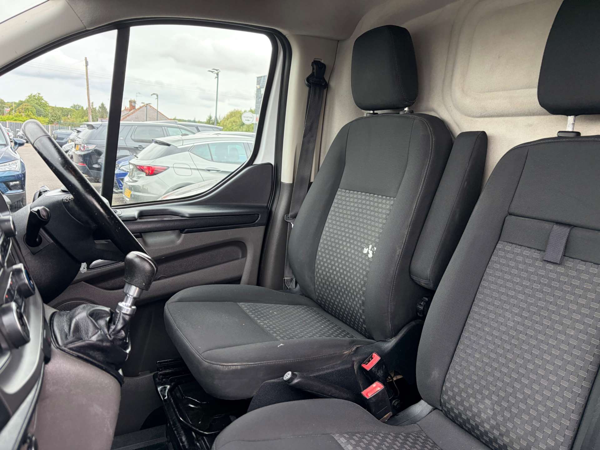 2018 Ford Transit — image 14