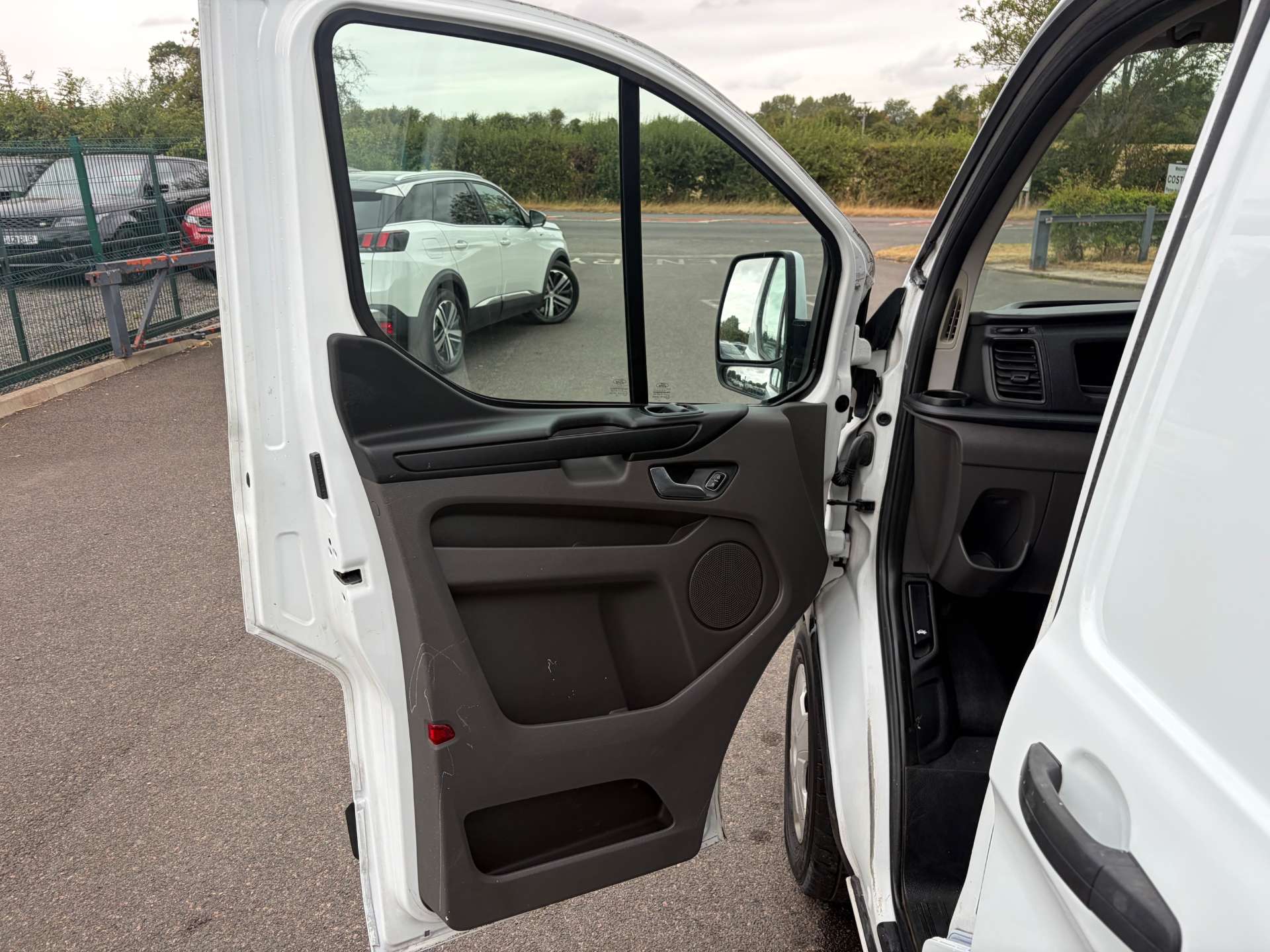 2018 Ford Transit — image 11