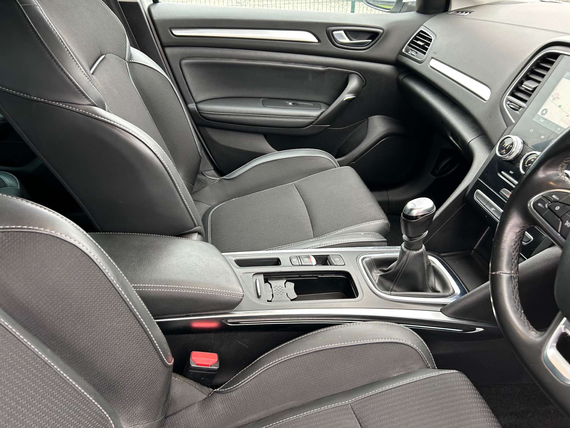 2021 Renault Megane — image 40