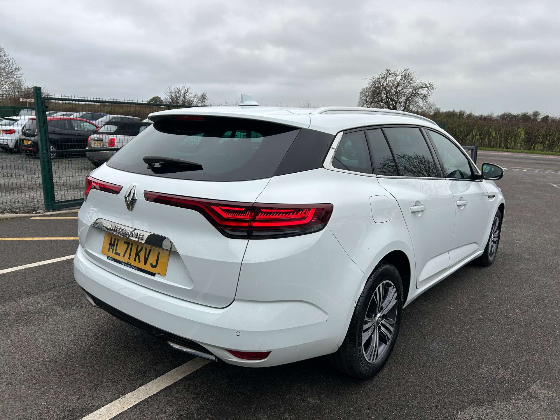 2021 Renault Megane — image 9