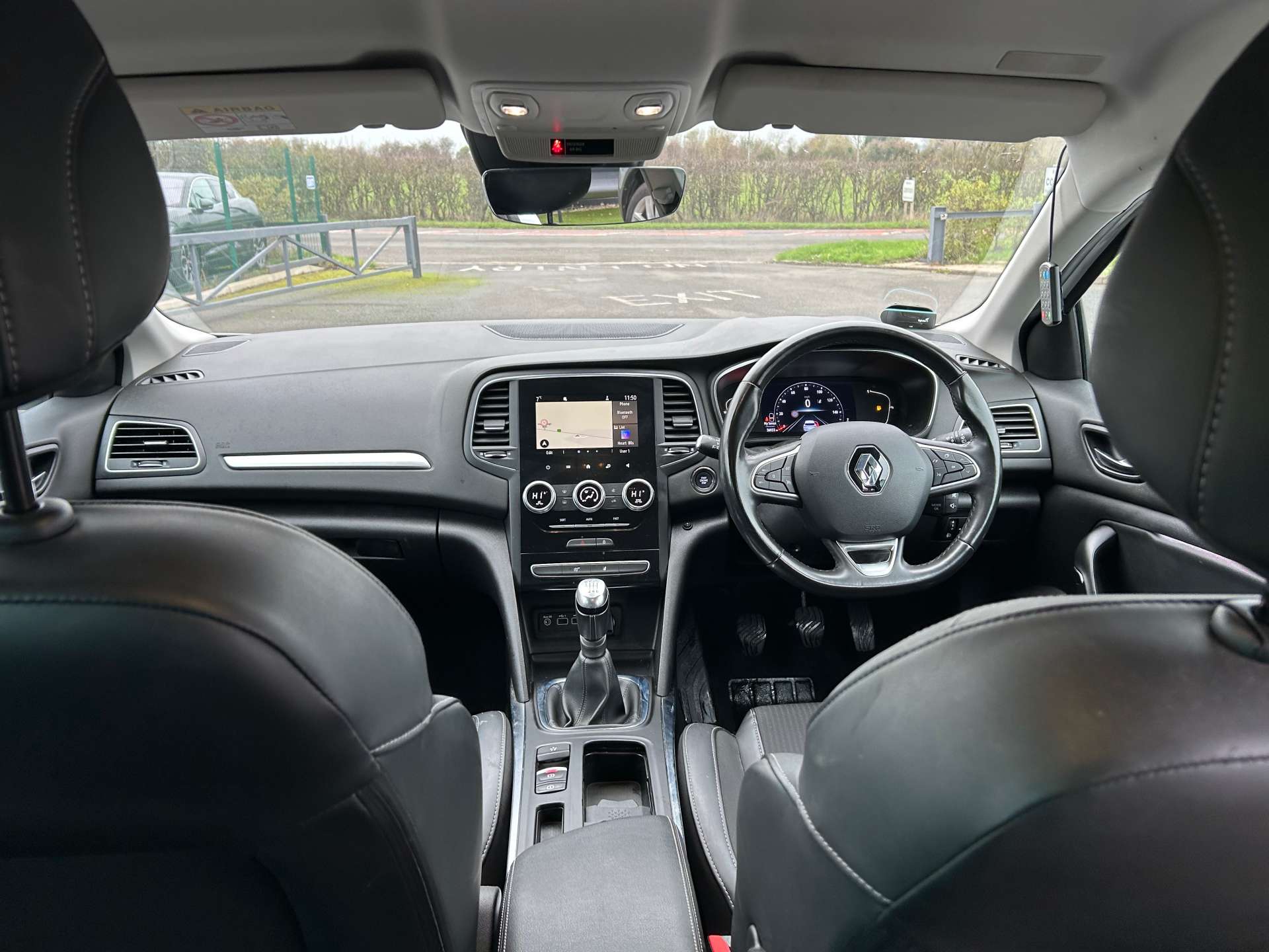 2021 Renault Megane — image 32