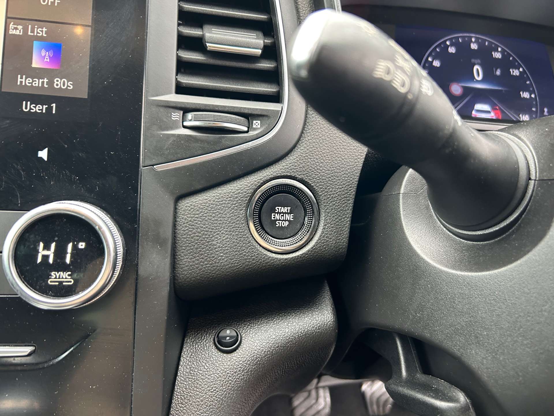2021 Renault Megane — image 44