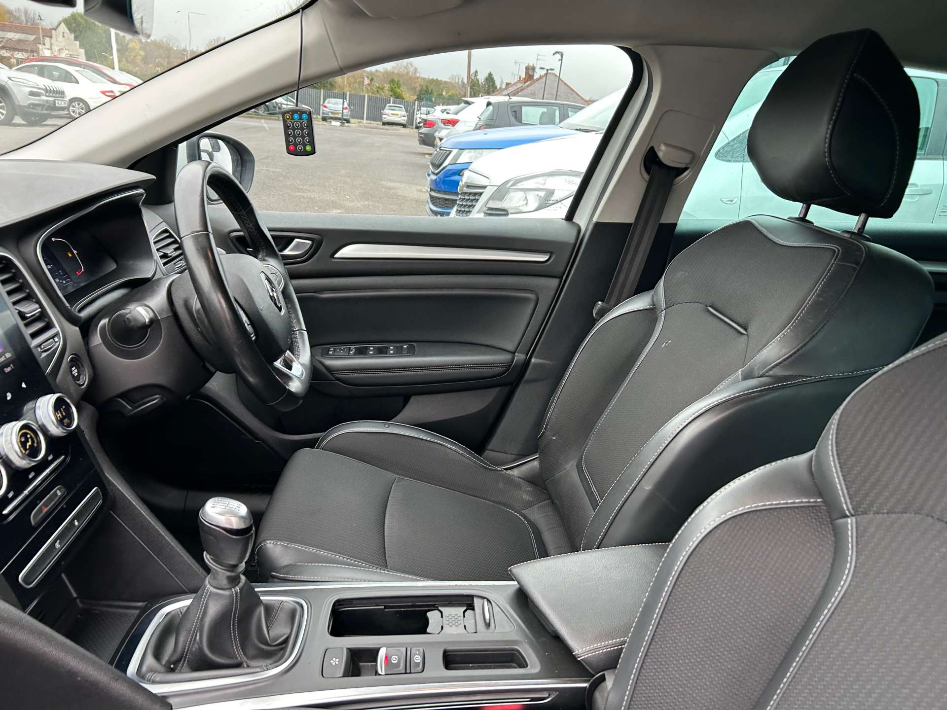 2021 Renault Megane — image 18