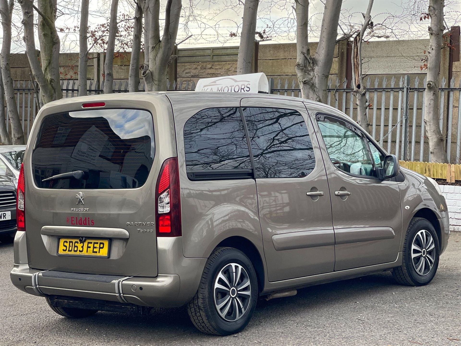 Used Peugeot Partner Tepee 1.6 HDi Tepee S EGC (s/s) 5dr for sale in ...