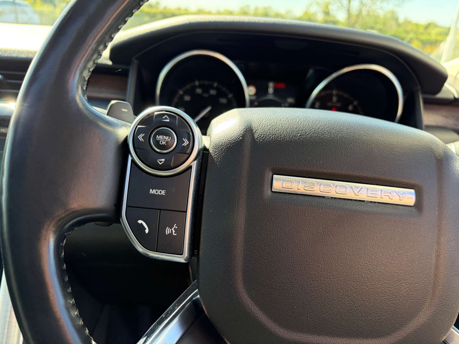 2017 Land Rover Discovery — image 46