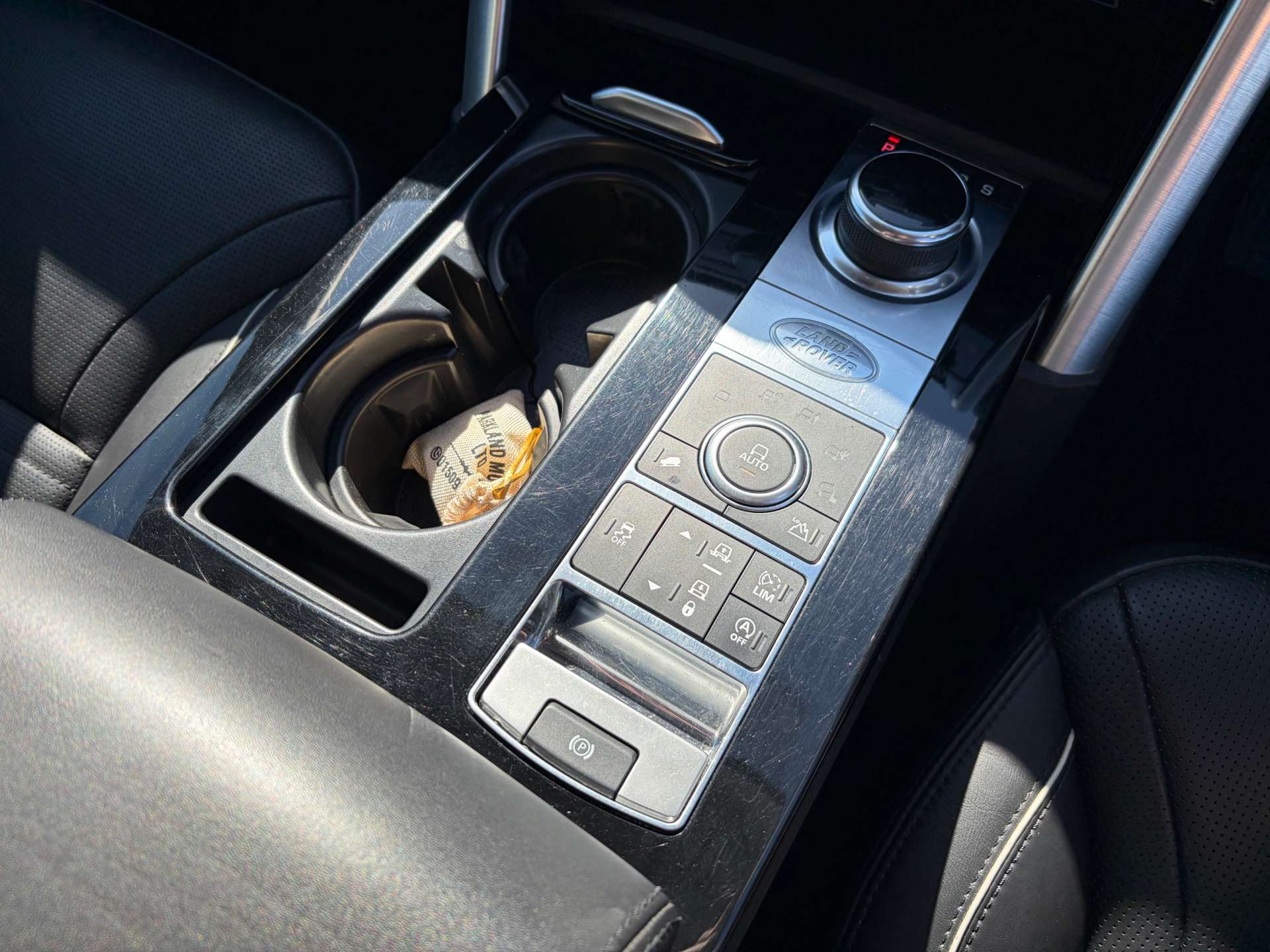 2017 Land Rover Discovery — image 55