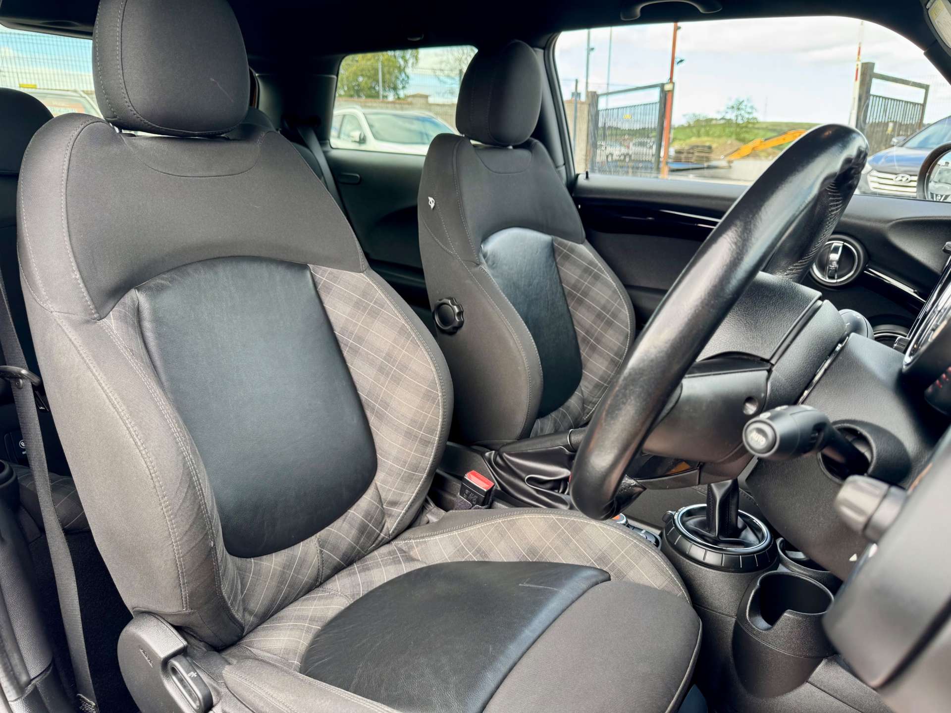 Used MINI Hatch