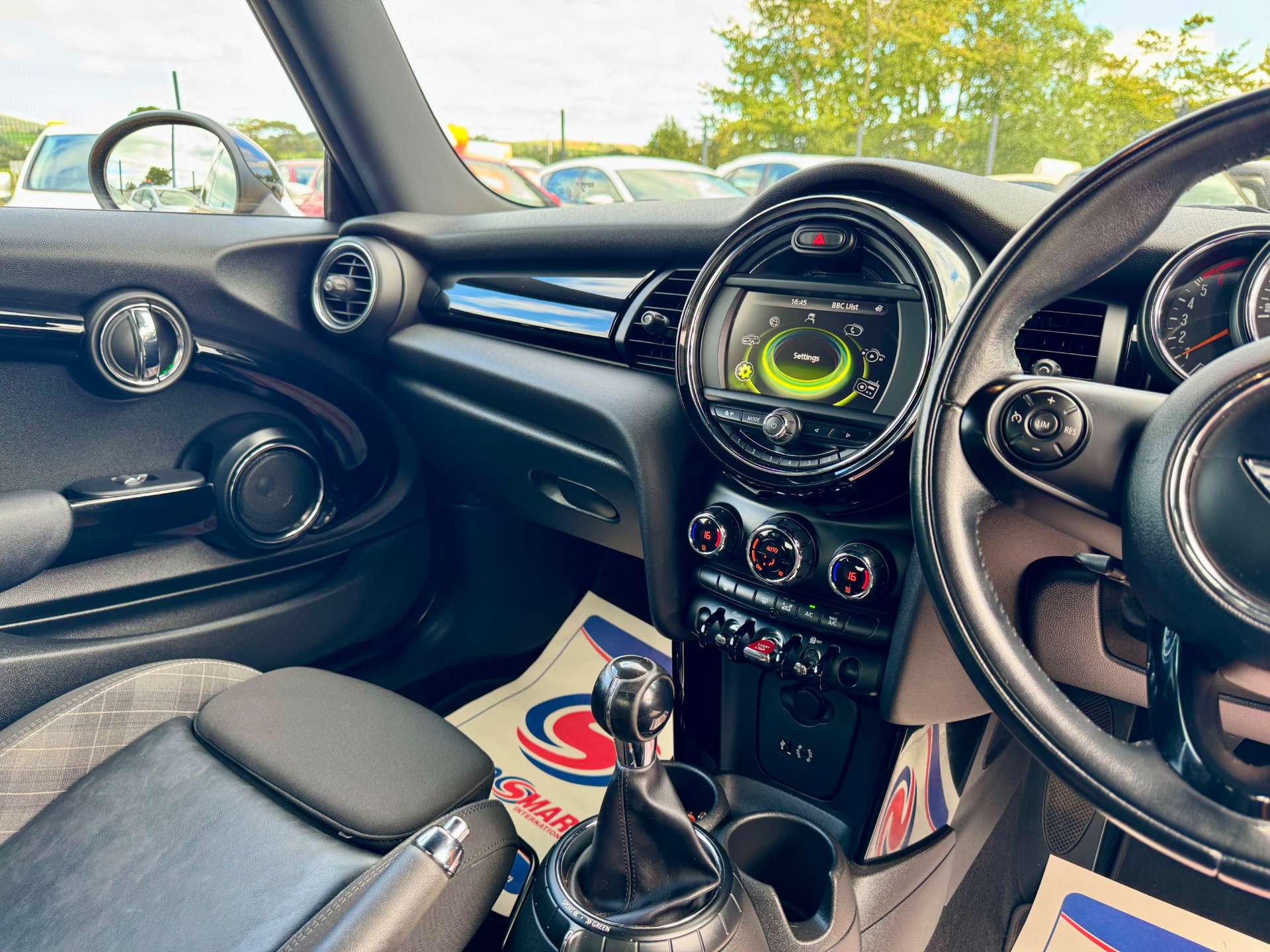 Used MINI Hatch