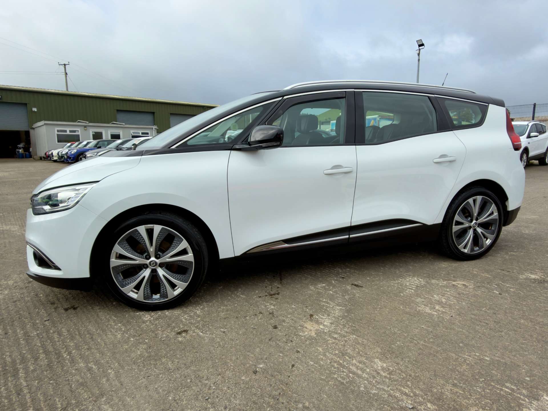 Used Renault Scenic