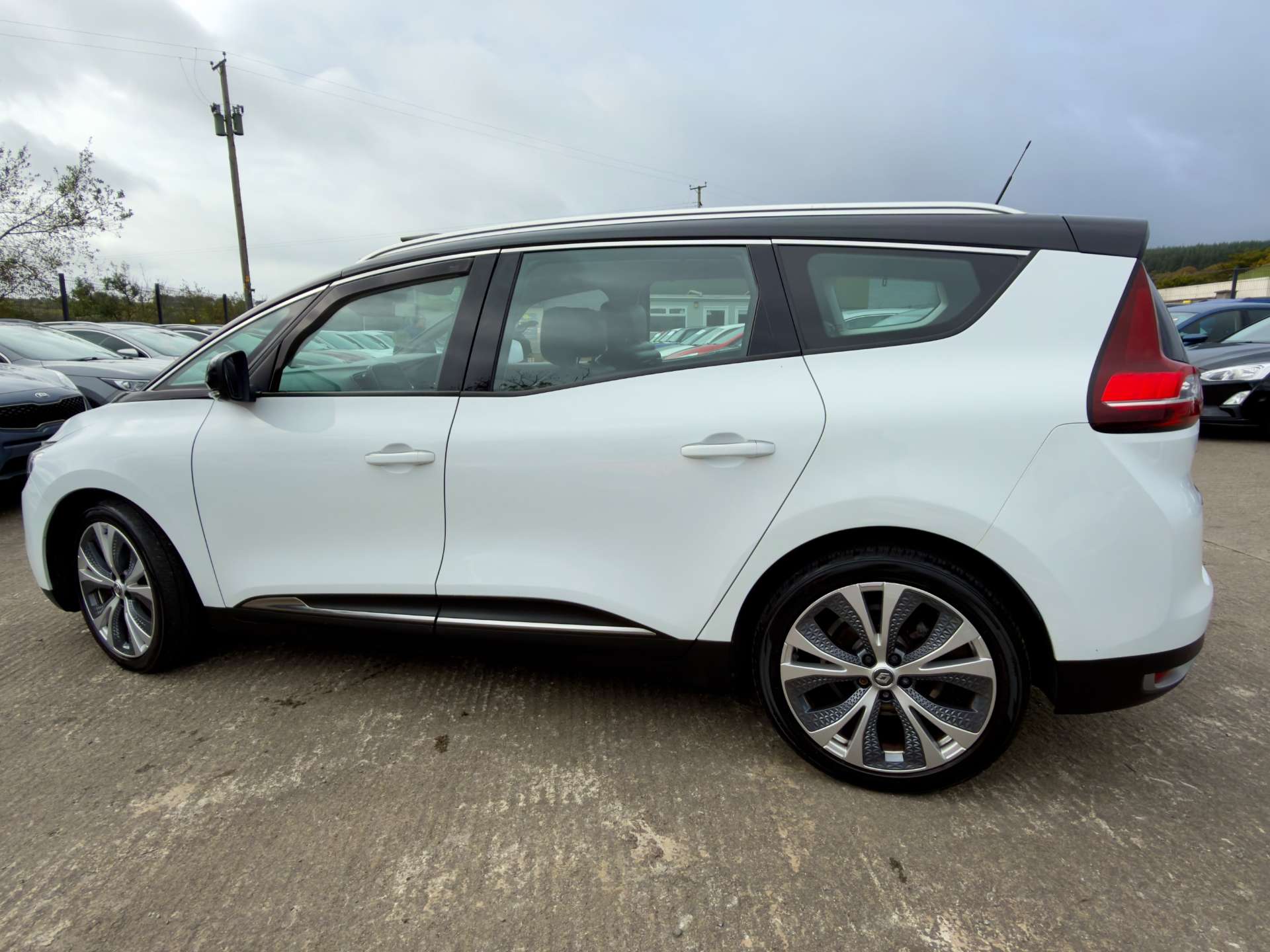 Used Renault Scenic
