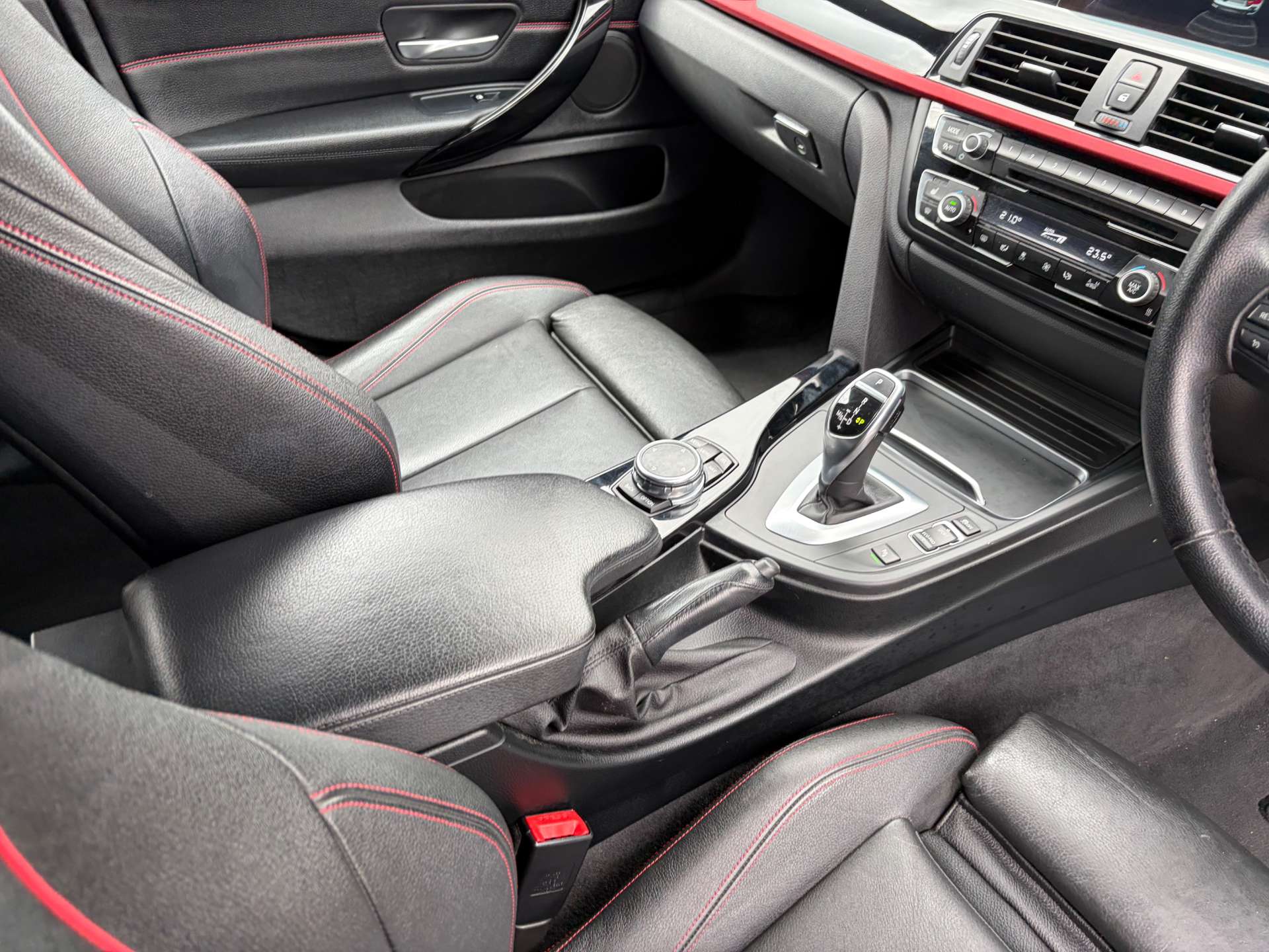 2016 BMW 420d — image 41